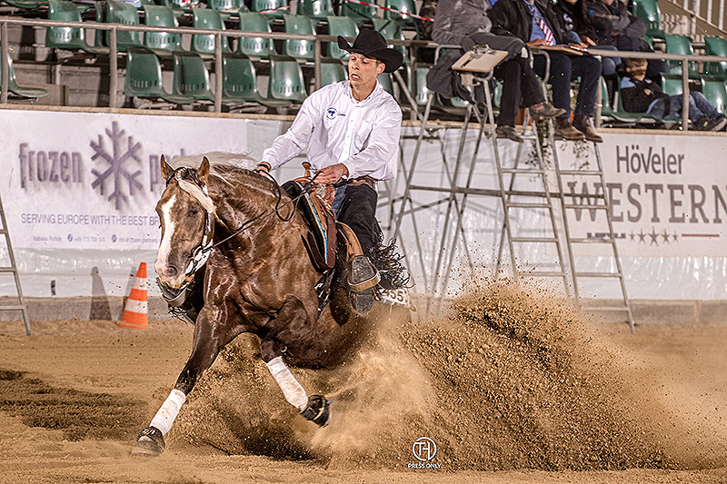 Heza Frozen Inferno en Girinon L4 Open Futurity Champions