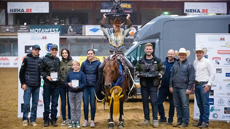 Stephanie Blessing gezegend in NRHA-B Futurity 3- en 4-jarigen