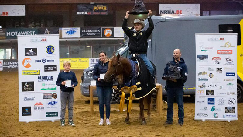 MDH Snap In Town en Touroute Thomas L4 Open Futurity Kampioen